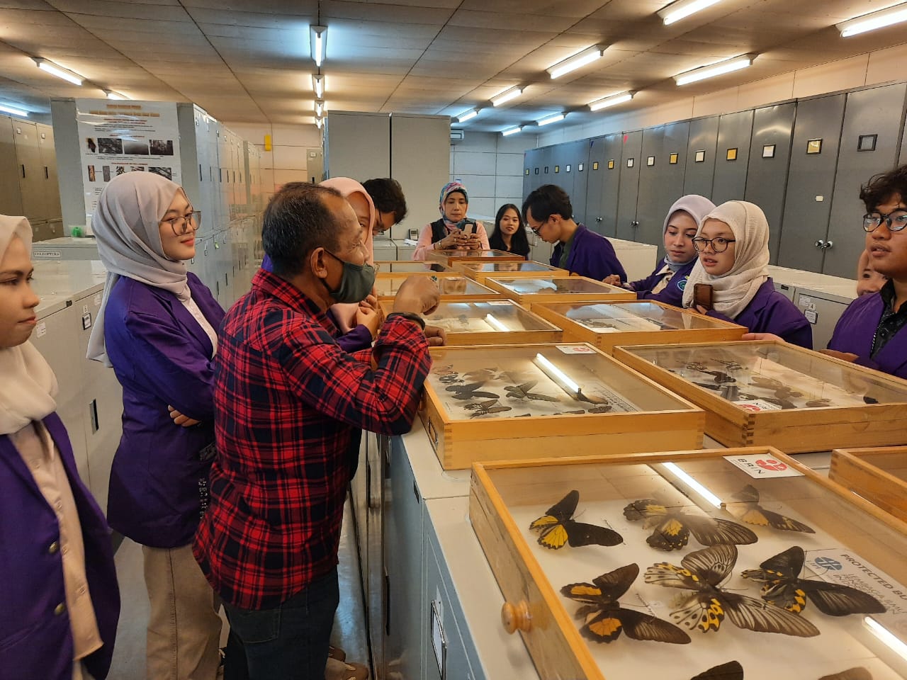 Mahasiswa Program Studi Biologi FMIPA Universitas Pakuan Kunjungi Pusat Zoologi BRIN di Cibinong. Bogor, 12 Desember 2024.